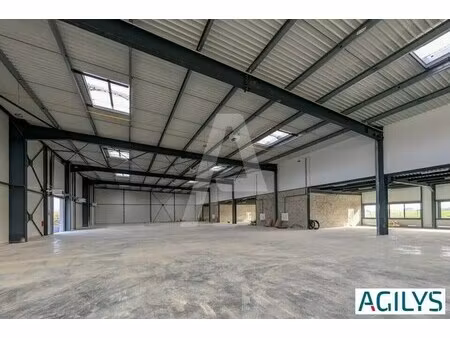 vente local d'activités 493 m²