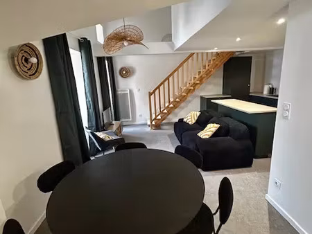 location appartement 4 pièces 68 m² à blaye (33390)