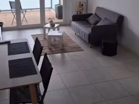 location appartement 2 pièces 44 m² à bruges (33520)
