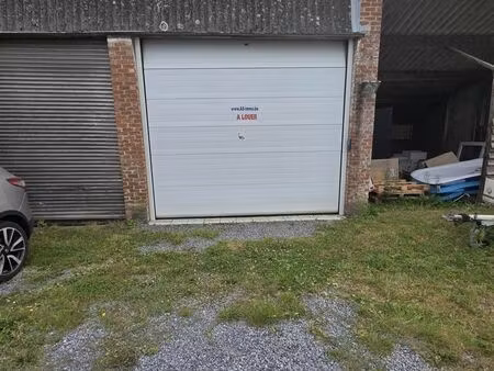 garage à louer à chemin a baraques 4 mons (vbd23907)