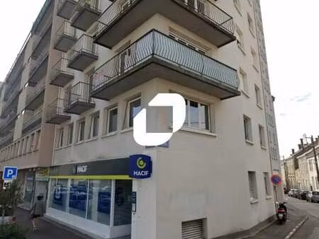 vente commerce la roche sur yon 85000 200m²