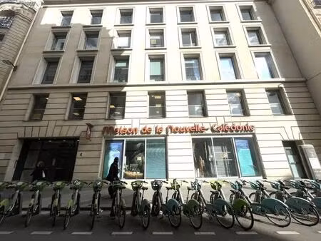 location commerce 51 m² à 721 m²