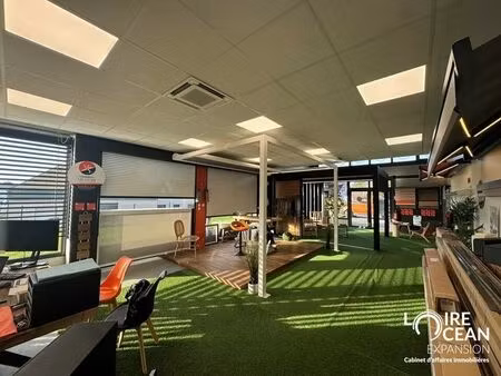 location commerce guerande 44350 170m²