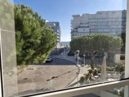 location commerce la baule escoublac 44500 462m²