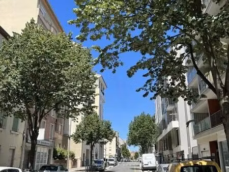 location commerce valence 26000 74m²