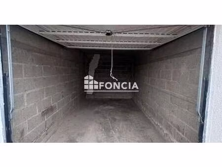 vente garage et parking à saint-nazaire (44600) : à vendre / 12m² saint-nazaire