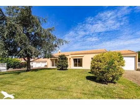 vente maison à saint-lumine-de-coutais (44310) : à vendre / 125m² saint-lumine-de-coutais