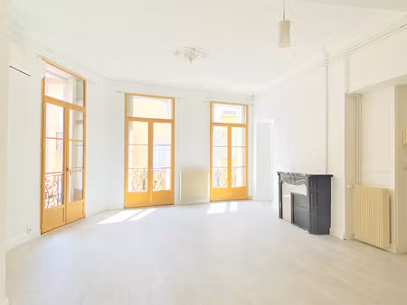 location appartement 2 pièces 62m2 perpignan 66000 - 650 € - surface privée