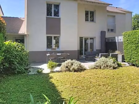 vente maison à nantes (44000) : à vendre / 84m² nantes