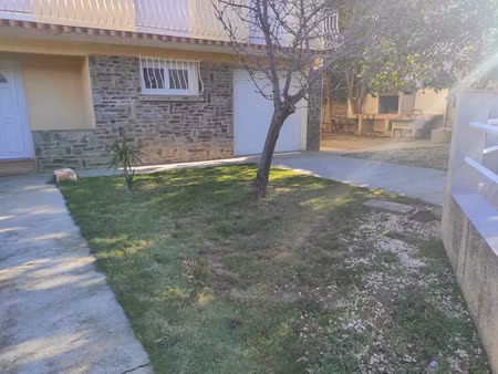 location maison 4 pièces 86m2 thuir 66300 - 974 € - surface privée