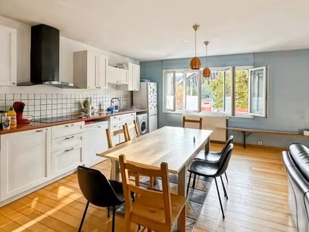 appartement de 4 pièces de 89 m² situé à grenoble