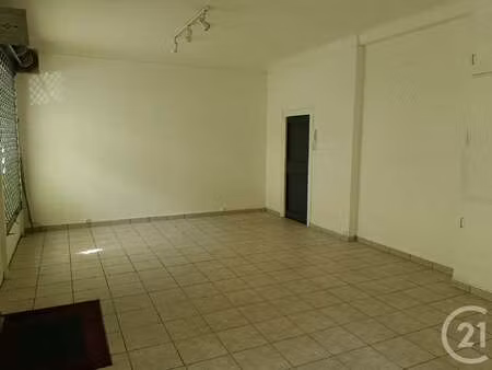 vente bureaux et commerces à brest (29200) : à vendre / 40m² brest