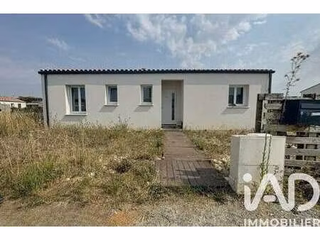 vente maison à saint-pierre-d'amilly (17700) : à vendre / 85m² saint-pierre-d'amilly