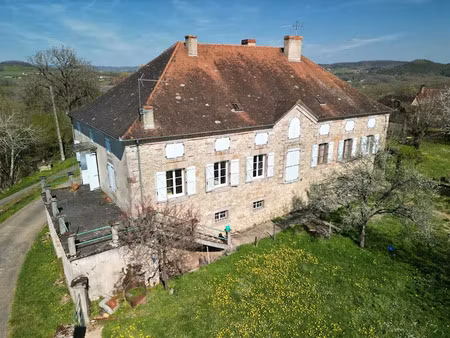 vente maison 9 pièces 220.85 m² à la chapelle-aux-saints (19120)  478 400 €