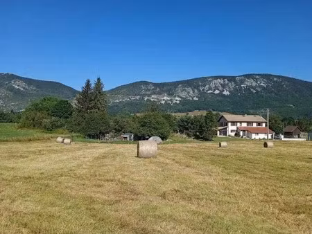 vente maison 11 pièces 215 m² à vassieux-en-vercors (26420)  449 000 €