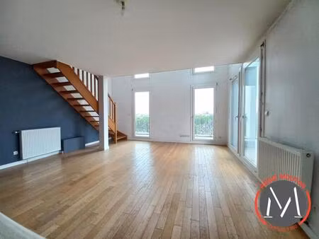 t3 en duplex avec garage - 69008 lyon