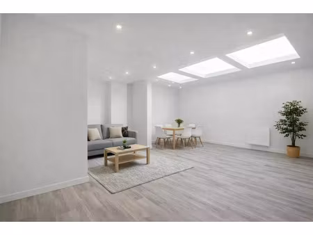 vente appartement 5 pièces 160 m² nîmes (30000)