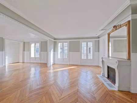 location appartement 5 pièces 137 m² à paris 2 (75002)