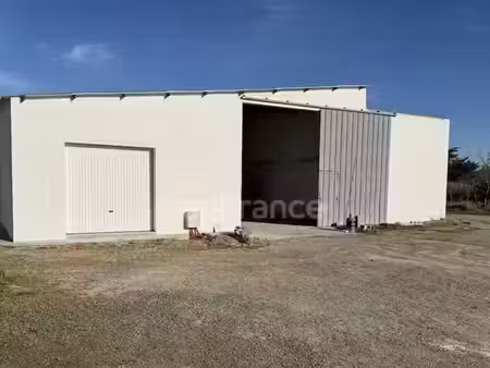 garage spacieux et fonctionnel