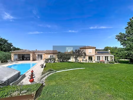 vente maison 8 pièces 165 m² à malemort-du-comtat (84570)  665 000 €