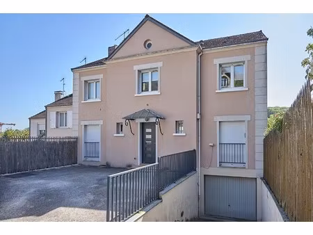 maison de luxe à louer dans le quartier monesse-roger salendro