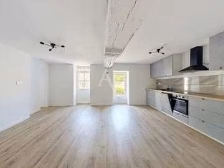 location appartement 3 pièces à saint-aubin-de-luigné (49190) : à louer 3 pièces / 51m² sa