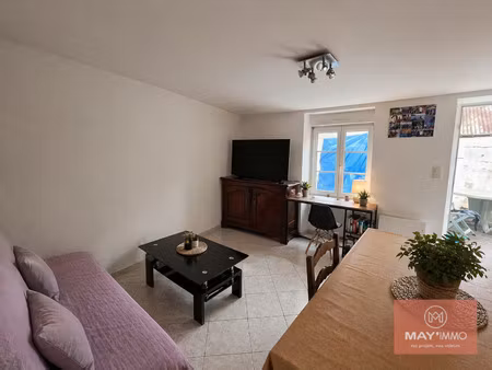 location maison à cosmes (53230) : à louer / 54m² cosmes