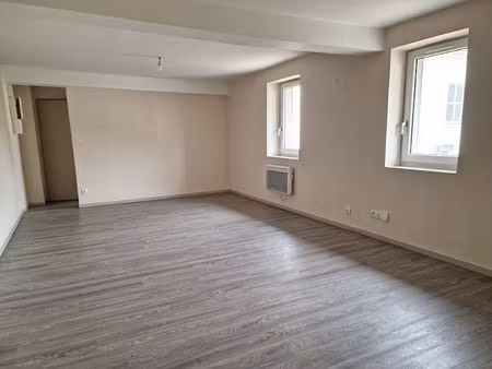 f2 56 51 m2 + parking