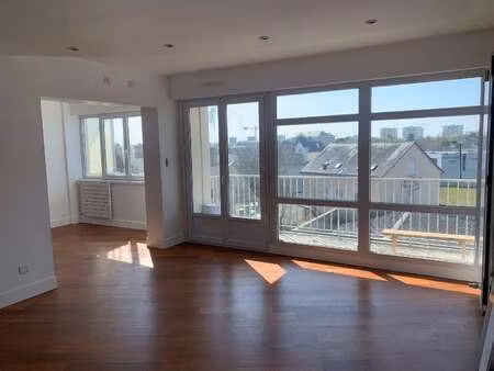location appartement 3 pièces à angers roseraie orgemont (49000) : à louer 3 pièces / 63m²