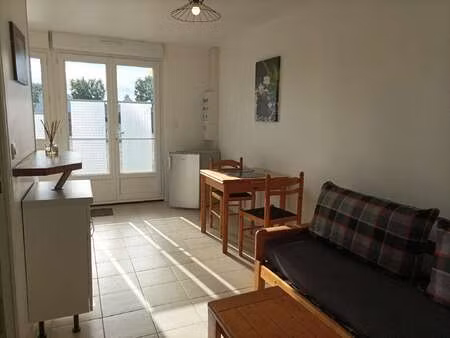 location appartement 2 pièces à guérande (44350) : à louer 2 pièces / 28m² guérande