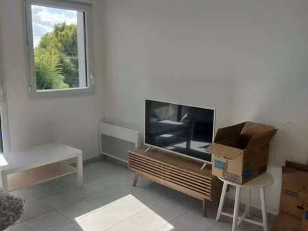 location appartement t1 à la chabossiere (44220) : à louer t1 / 27m² la chabossiere