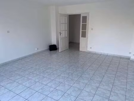 location appartement 4 pièces colocation à nantes (44000) : à louer 4 pièces colocation / 