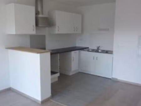 location appartement 3 pièces à couëron (44220) : à louer 3 pièces / 55m² couëron