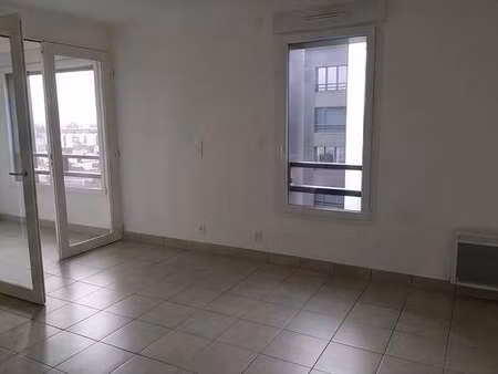 location appartement 2 pièces à rezé (44400) : à louer 2 pièces / 44m² rezé