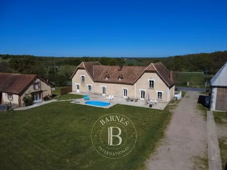 maison de luxe à vendre à montmorillon