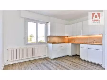 location appartement 3 pièces au fenouiller (85800) : à louer 3 pièces / 82m² le fenouille