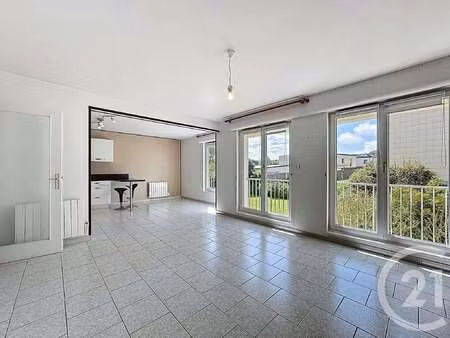 location appartement 4 pièces à brest st pierre (29200) : à louer 4 pièces / 86m² brest st