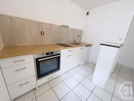 location appartement 2 pièces à brest (29200) : à louer 2 pièces / 41m² brest