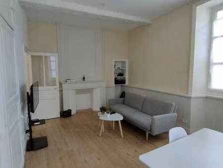 location appartement 2 pièces à rennes centre ville (35000) : à louer 2 pièces / 52m² renn