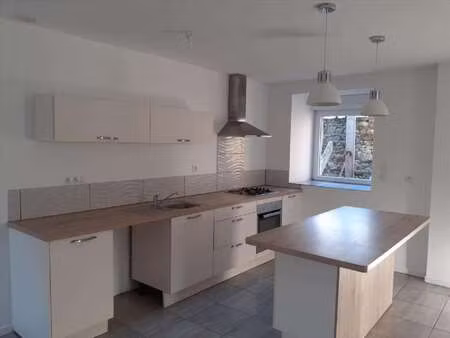 location maison à saint-m'hervé (35500) : à louer / 75m² saint-m'hervé