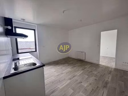 location appartement 2 pièces à cléguérec (56480) : à louer 2 pièces / 32m² cléguérec