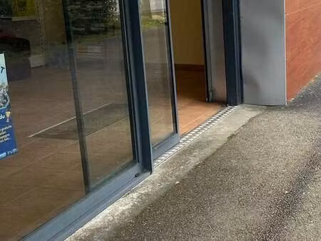 location bureaux et commerces à janzé (35150) : à louer / 150m² janzé