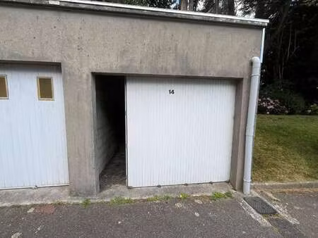 location garage box et parking à brest pilier rouge (29200) : à louer / 17m² brest pilier 