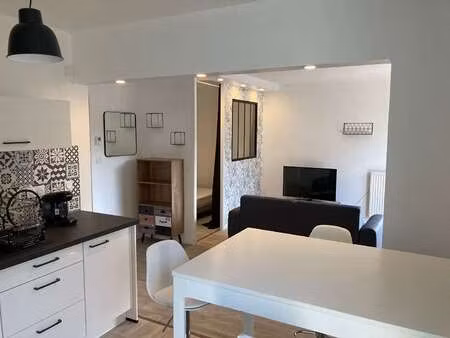 location appartement 2 pièces meublé à quimper (29000) : à louer 2 pièces meublé / 40m² qu