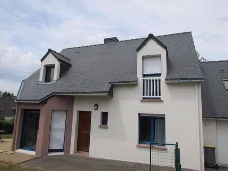 location maison à ploërmel (56800) : à louer / 130m² ploërmel