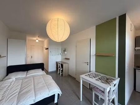 location appartement t1 meublé à rennes (35000) : à louer t1 meublé / 24m² rennes