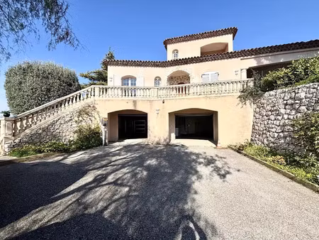 vente maison 4 pièces 229 m² à nice (06000)  793 000 €