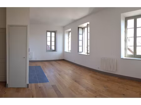 appartement t2 calme et vue magnifique sur la montagne