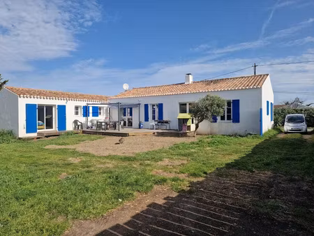 vente maison 4 pièces 111 m² à l'ile-d'yeu (85350)  662 400 €