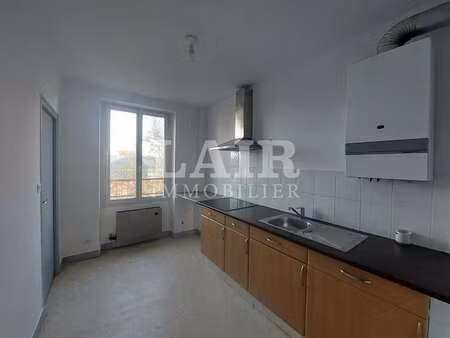 location appartement 2 pièces à alençon (61000) : à louer 2 pièces / 49m² alençon